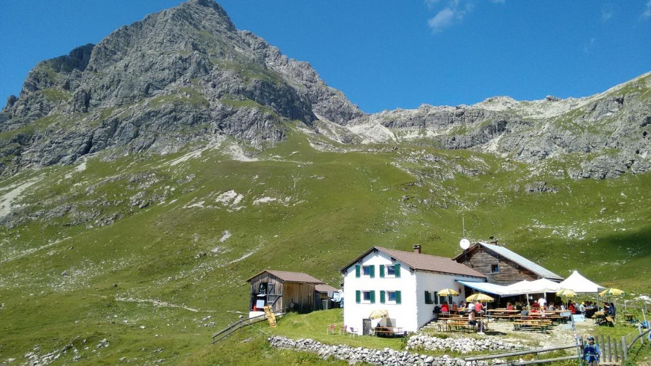 Ferienwohnung Sarah Steeg Bagian luar foto